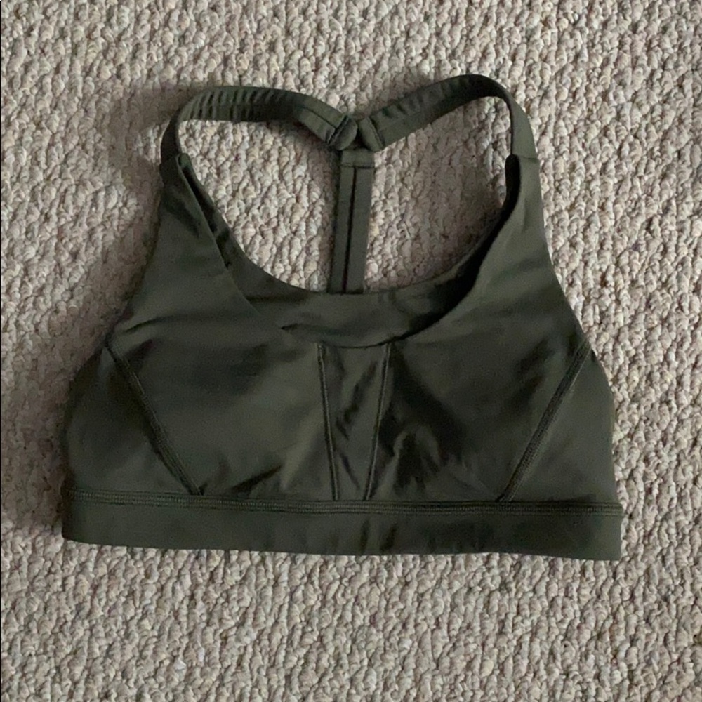 Olive lululemon sports bra with pockets 6